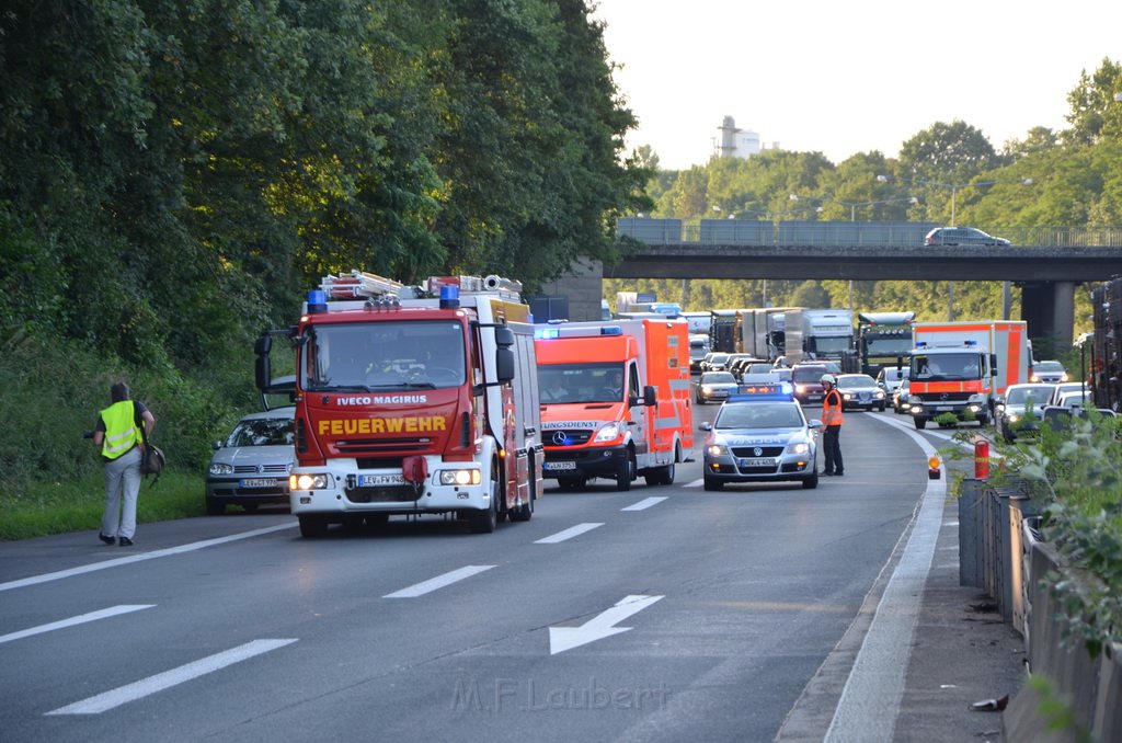 Einsatz BF Koeln Klimaanlage Reisebus defekt A 3 Rich Koeln hoehe Leverkusen P068.JPG